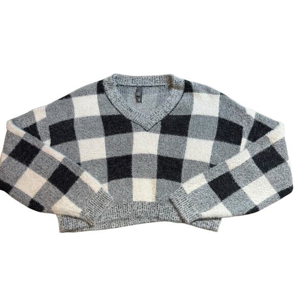 Alya Buffalo Plaid Fuzzy V Neck Sweater Gray Cream Black Women's Size Small - Picture 1 of 5